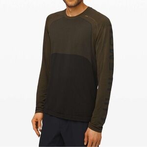Lululemon Metal Vent Tech Long Sleeve 2.0. Fools Gold / Obsidian. Size L